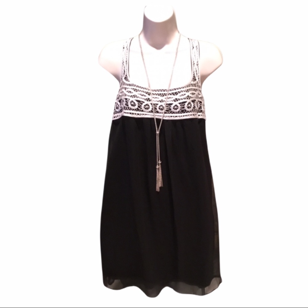 Black & white chiffon babydoll dress. Sz. M